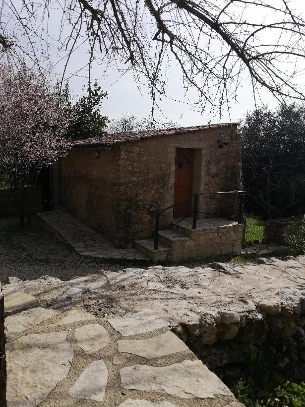 Domaine Des Bruguieres Villa Entrecasteaux Room photo